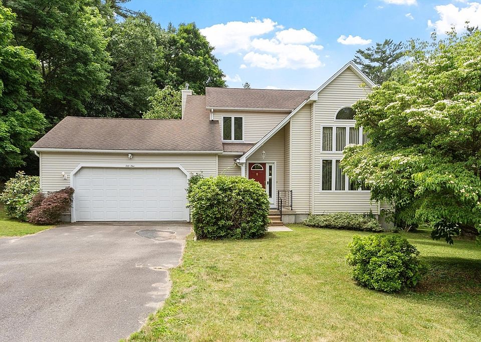 1st image of 51 Sheffield Dr
