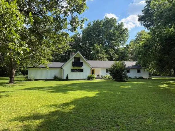 555 E 334th Rd, East Prairie, MO 63845