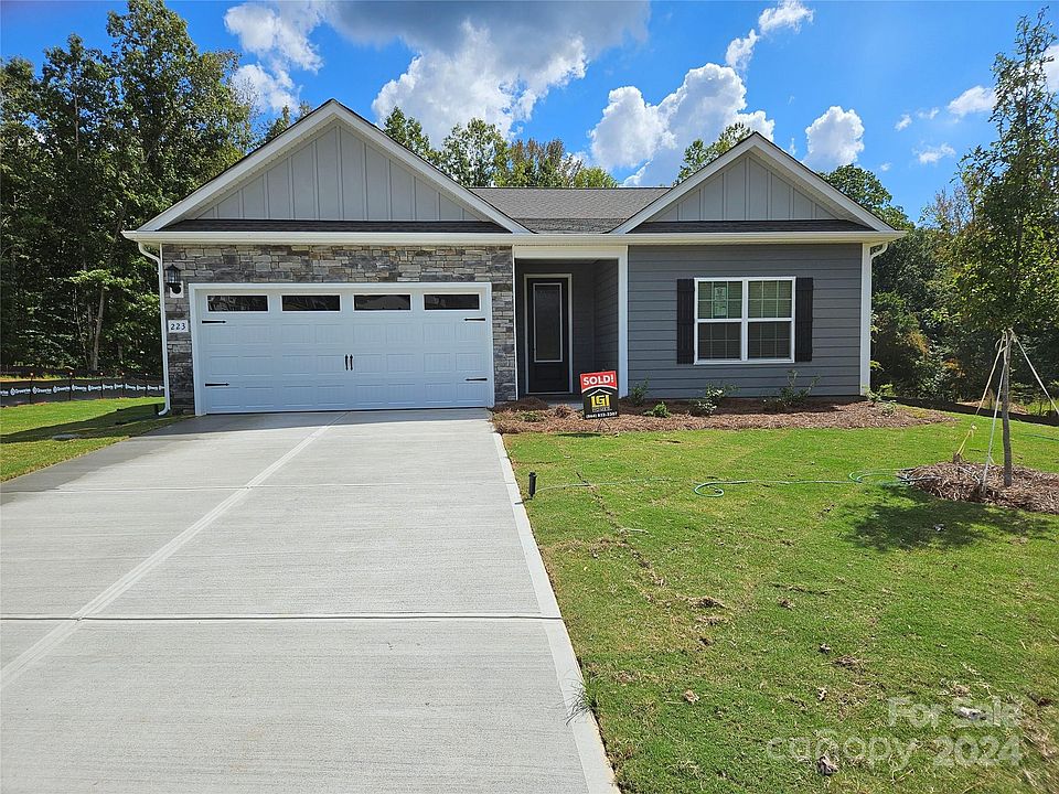 1st image of 223 Colonial Reserve Ave