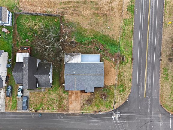 4th image of 3000 High Rigger Dr