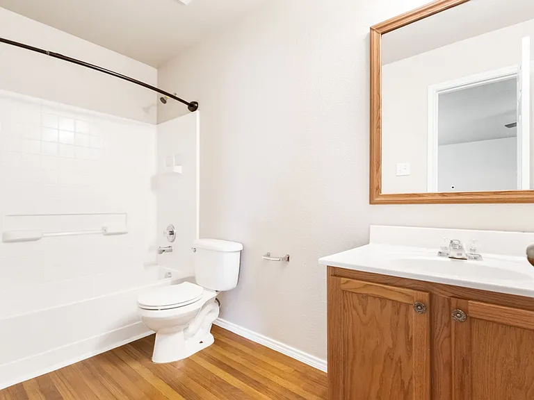13415 Rhodes Villa — Photo 20