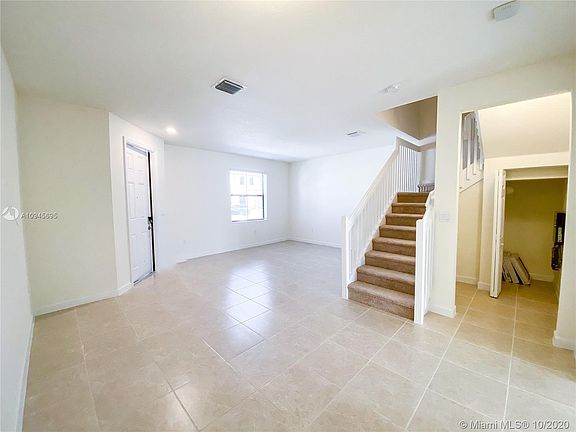 5th image of 10510 W 32nd Ln #10510