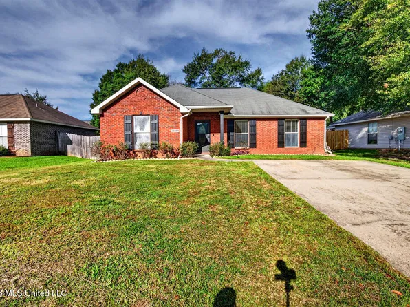 13687 Lawton Ln, Gulfport, MS 39503