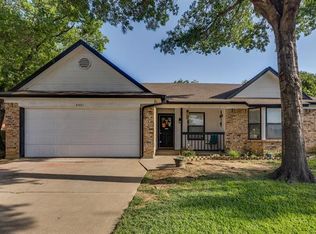 6521 Alta Vista Dr, Watauga, TX 76148