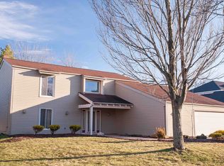 18213 Saratoga Trl, Strongsville, OH