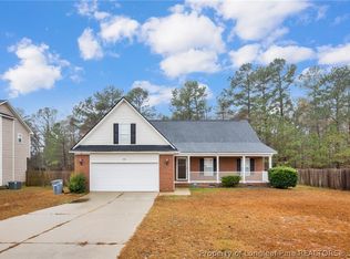 266 Fallingleaf Dr, Raeford, NC 28376