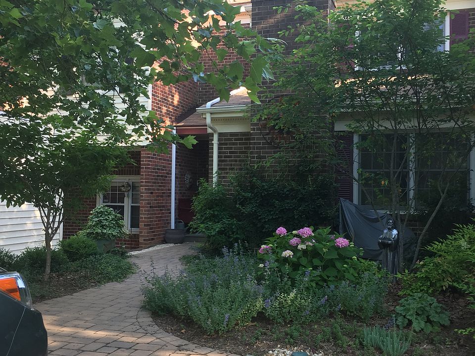 Landscaped front entrance