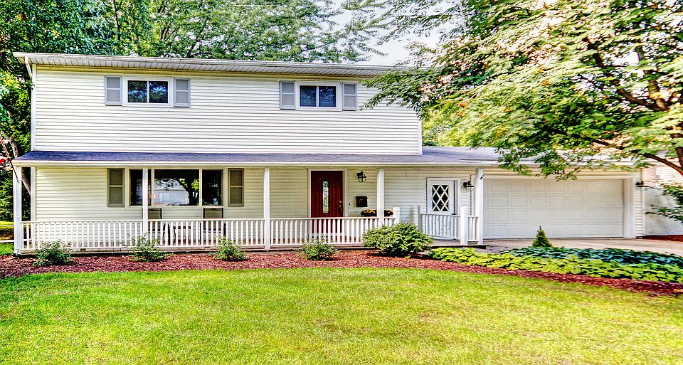A beautiful 4 bedroom home in a great neighborhood with a 2-car garage is the American dream and is now offered to you today!