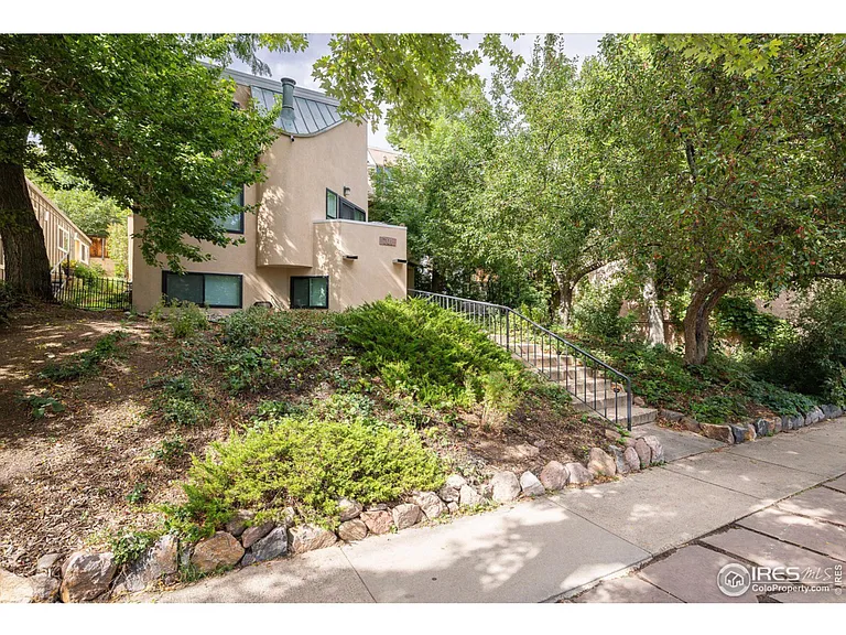 701 Pearl St #5 — Photo 18