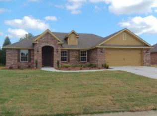 716 S 15th St, Lavaca, AR 72941