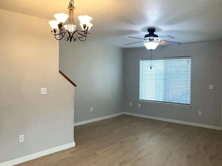 1245 Hartley St — Photo 8