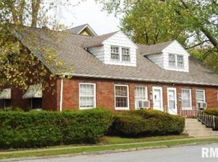 326 N Pine St, Davenport, IA 52802