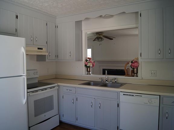 3rd image of 204 Nina Ln