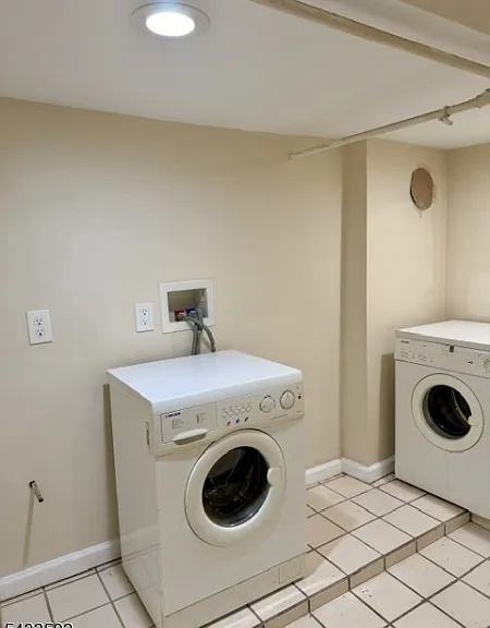 65 Clendenny Ave — Photo 16