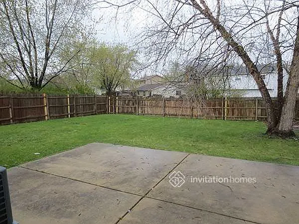 1070 Norwood Ln — Photo 6