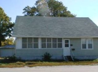 406 N Thomas St, Crown Pt, IN 46307