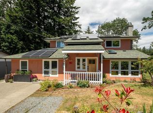 335 Damon Dr, View Royal, BC V9B 5G5