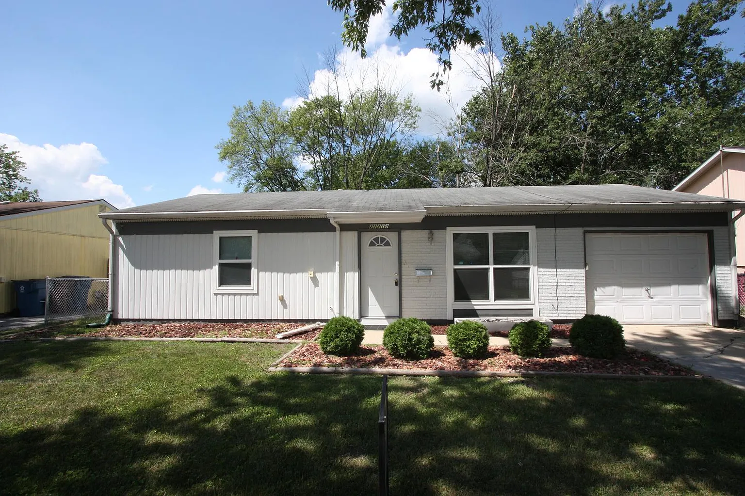 22214 Kostner Ave photo 1