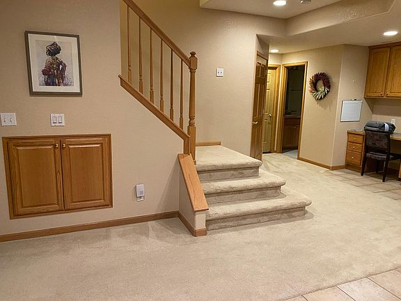 5th image of 2225 Parkview Dr