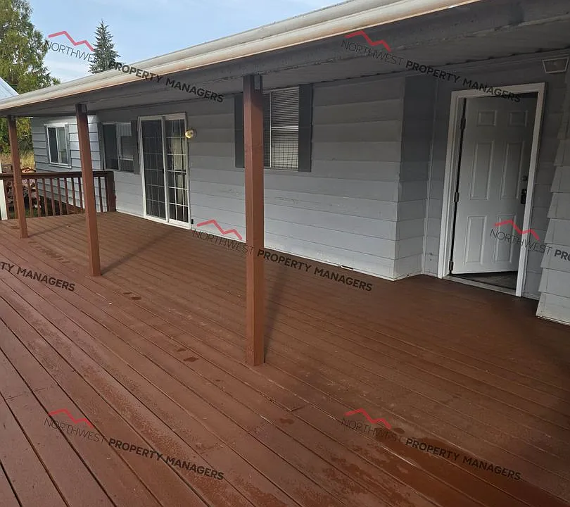 738 Gish Rd