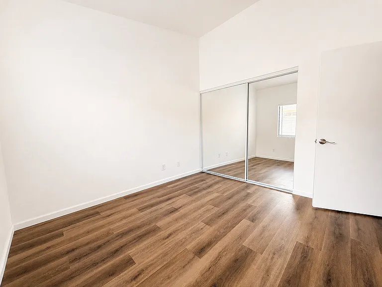 4177 Iowa St #6 — Photo 14