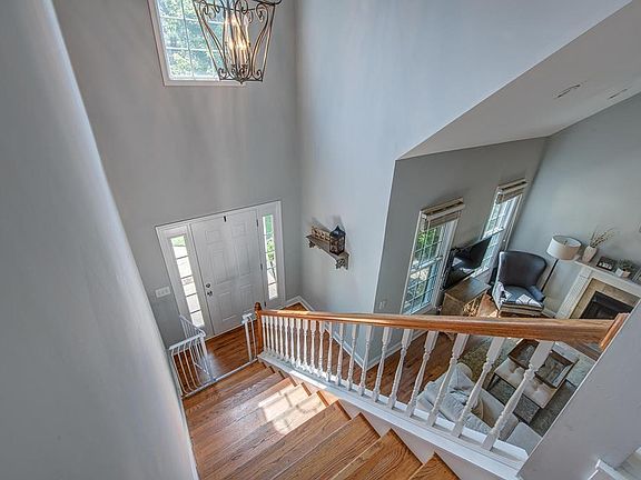 4th image of 312 Hidden Creek Dr