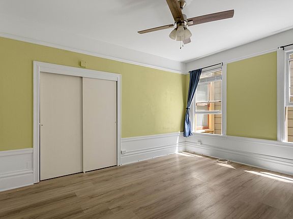 5th image of 760 14th St APT 3