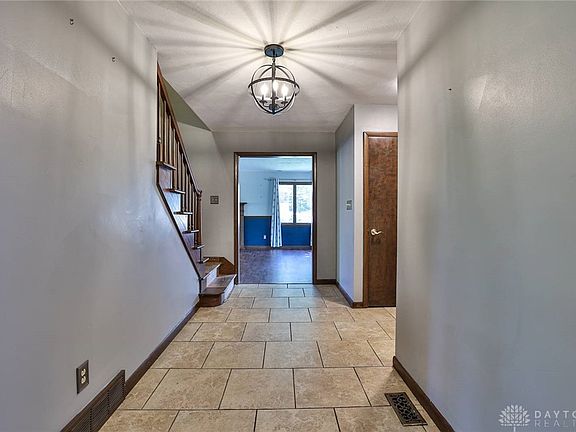 4th image of 208 Water St
