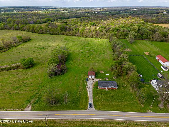 3rd image of 4092 Bagdad Rd