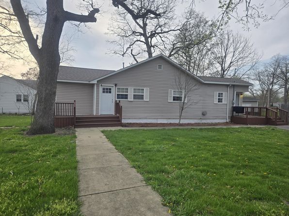 3820 Liverpool Rd, Lake Station, IN 46405
