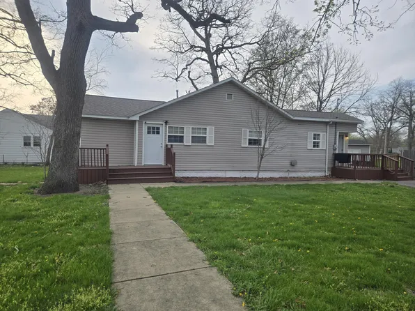 3820 Liverpool Rd, Lake Station, IN 46405