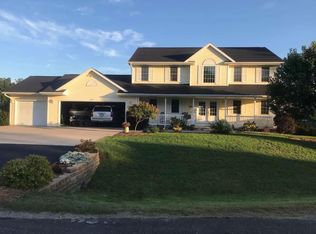 4134 Twilight Ct, Oshkosh, WI 54904