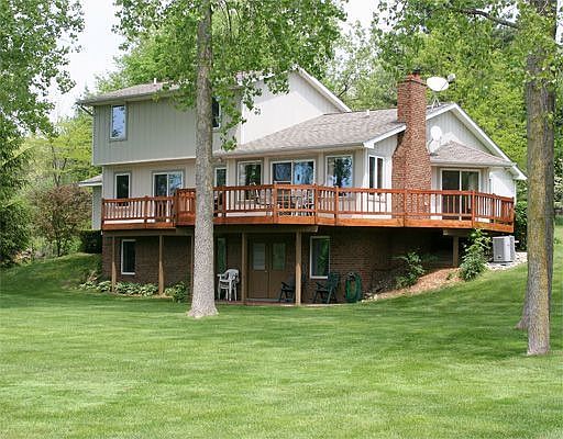 1st image of 1765 Mead Ln