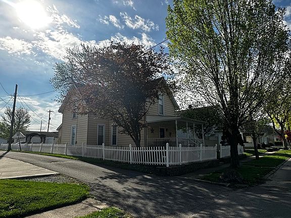 4th image of 215 S Pearl St