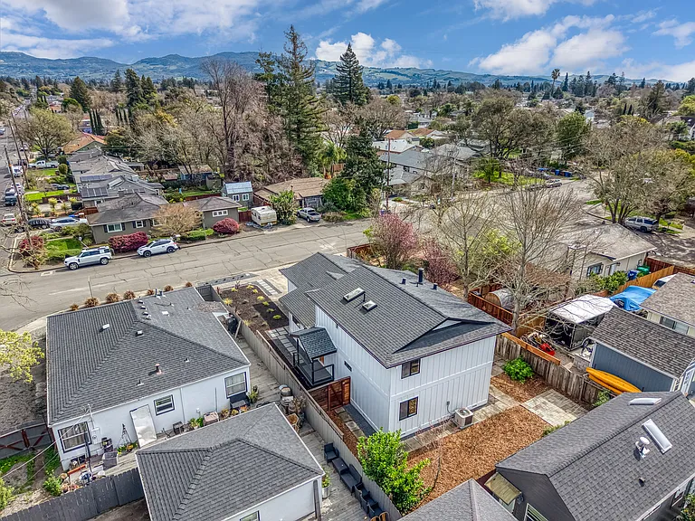 295 Foothill Blvd — Photo 54