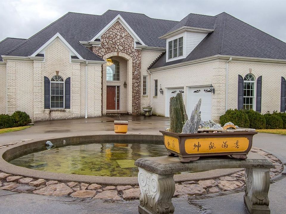 1st image of 248 Bluffwood Dr