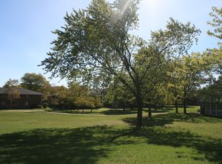 2026 W Algonquin Rd APT 3A, Mount Prospect, IL 60056