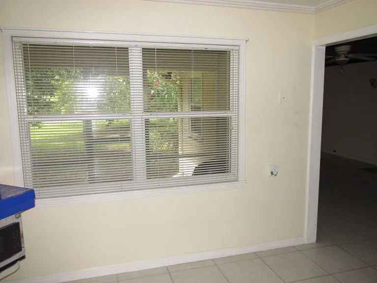 5500 Lake Lizzie Dr — Photo 7