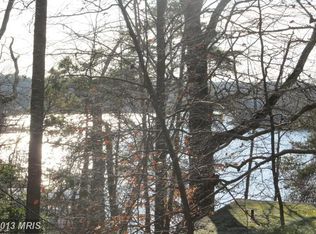 200 Calvert Dr, Lusby, MD 20657
