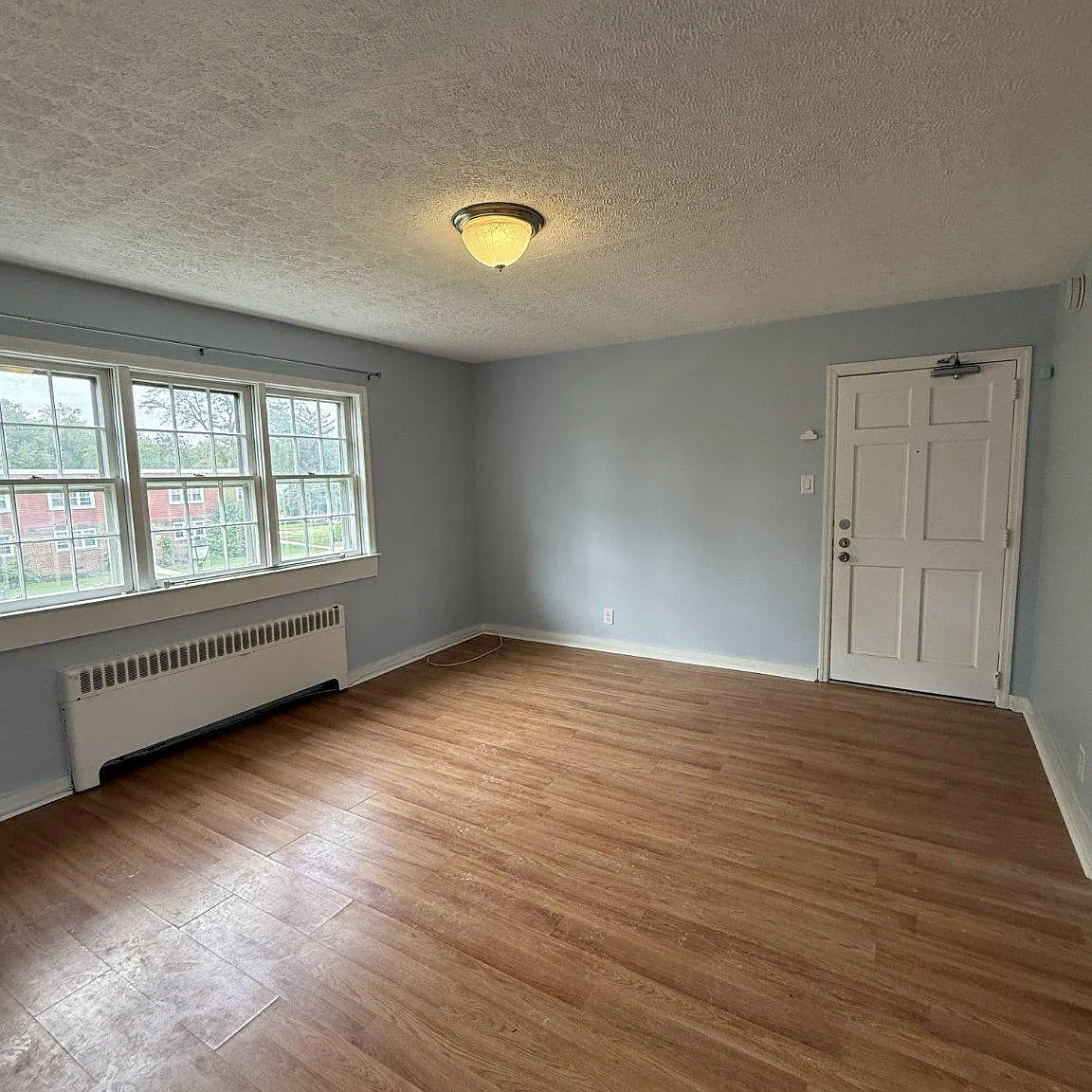 2 bed, 1.0 bath, 944 sqft, $1,850 — Photo 3