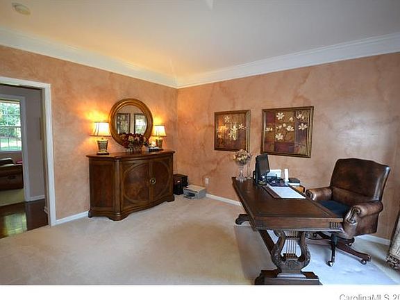 3rd image of 16223 Grafham Cres