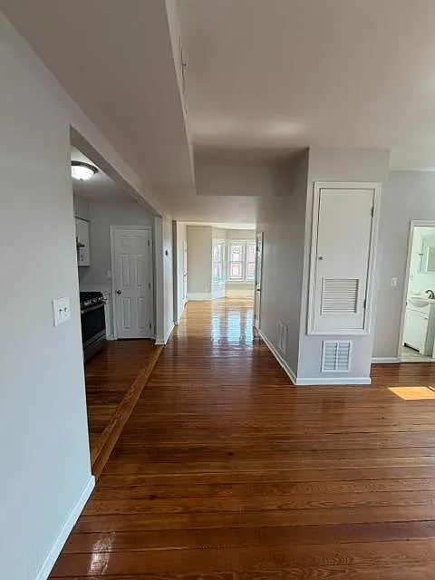 111 Rodman st - 111 - 2E — Photo 2