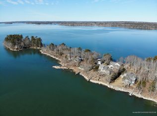 35 Merganser Way, Freeport, ME 04032