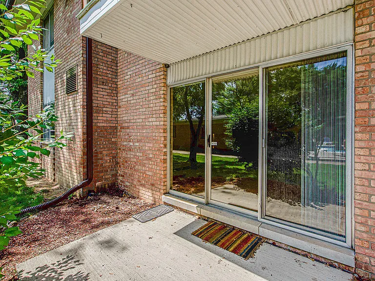 1249 Island Dr #101 — Photo 3