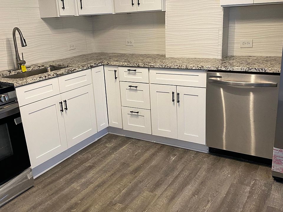 1st image of 1652 W Hollywood Ave #2
