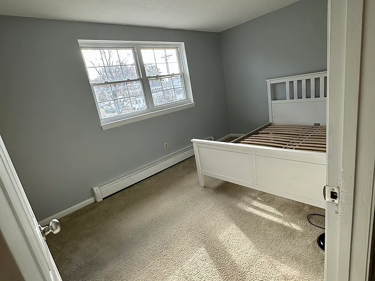 549 Pine St #17 — Photo 9