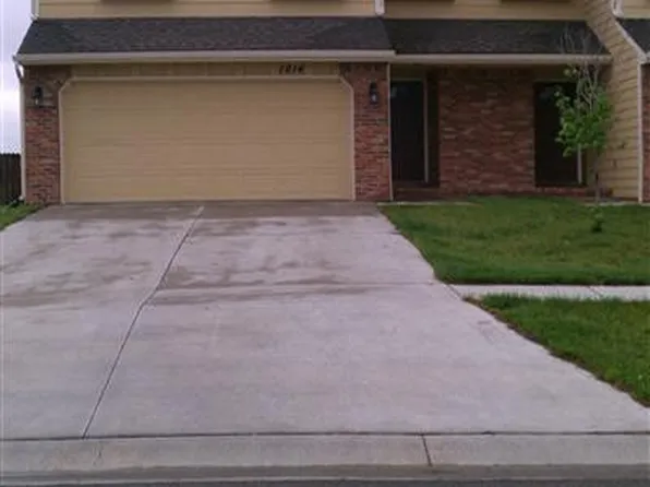 1812 Lydia Ln, Junction City, KS 66441