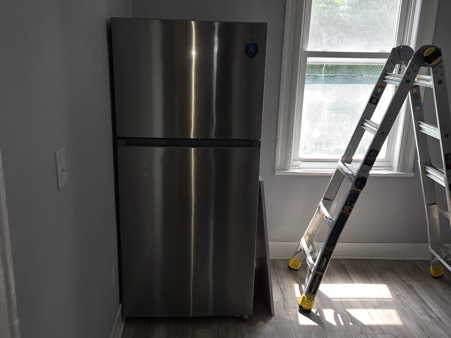 3 bed, 1100 sqft, $2,500 — Photo 2