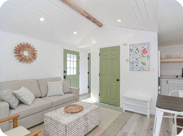 59 Ploughed Neck Rd #7