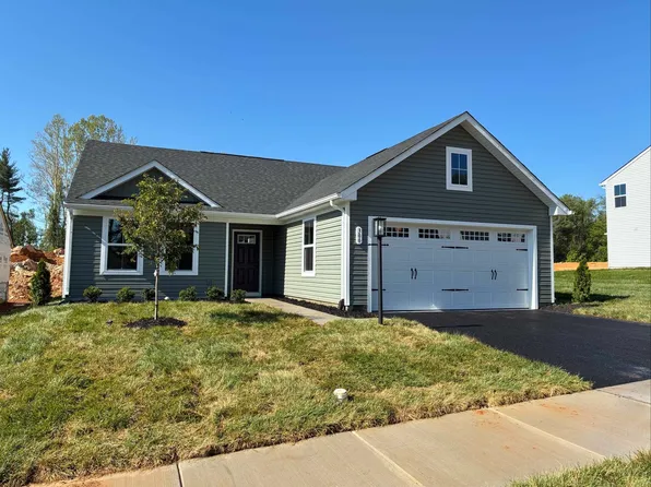 300 Walsh Ln, Waynesboro, VA 22980